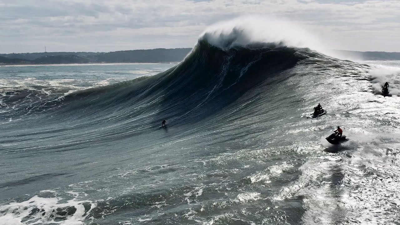 Nazaré retour en images sur LE swell de la saison, Vendredi 25